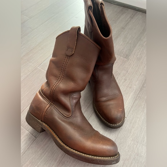 Red Wing boots. Size 7.5. Oil resistance. Good condition. - Picture 1 of 5